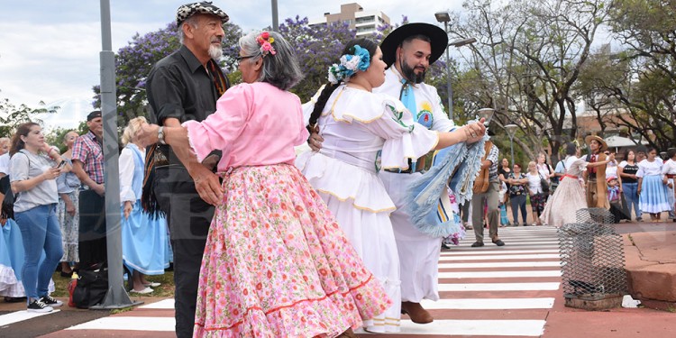 Así arrancó el 53º Festival Nacional de la Música del Litoral en Posadas