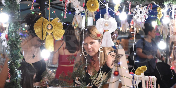 Decenas de expositoras se lucieron en la Feria Navidad by Spacio Mujer