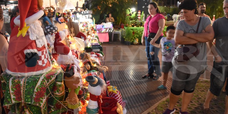 Decenas de expositoras se lucieron en la Feria Navidad by Spacio Mujer