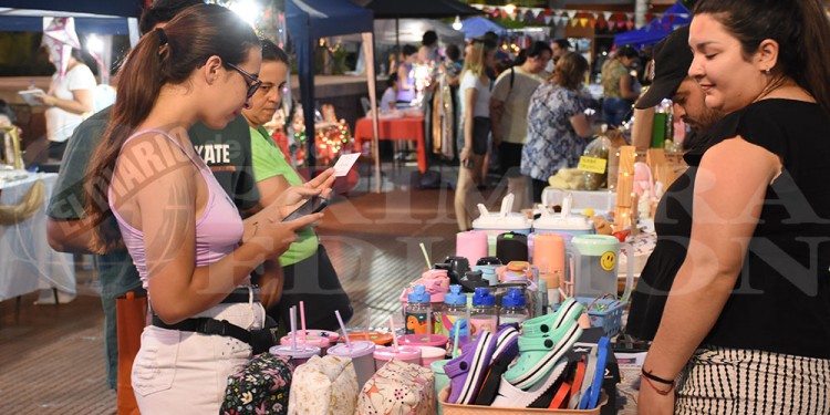 Decenas de expositoras se lucieron en la Feria Navidad by Spacio Mujer