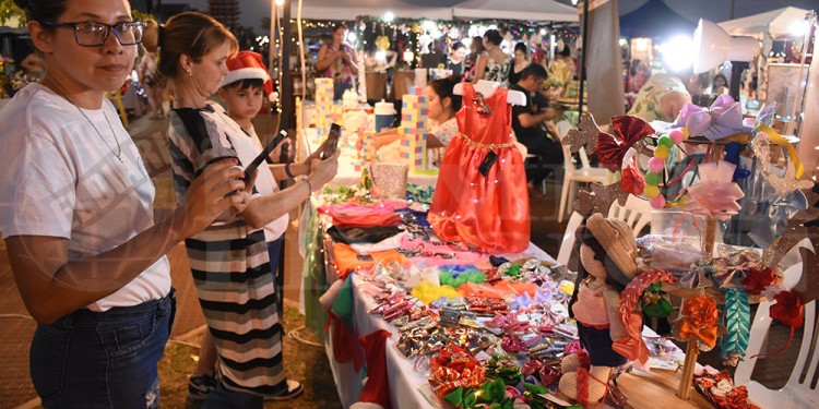 Decenas de expositoras se lucieron en la Feria Navidad by Spacio Mujer