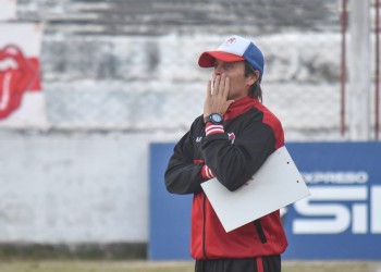 Carlos Marczuk dejó de ser el entrenador de Guaraní