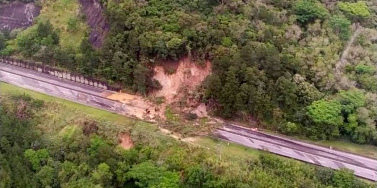 ATENCIÓN. Quienes viajen en los próximos días al litoral catarinense deberán chequear si las rutas se encuentran habilitadas por completo o deben realizar desvíos que pueden generar demoras.