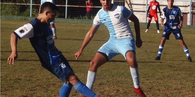 AGÓNICO. Walter Coronel marcó el gol del empate para Nacional de Piray.
