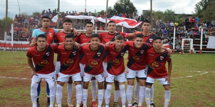 VA POR TODO. Olimpia/San Antonio enfrentará a Atlético Iguazú.