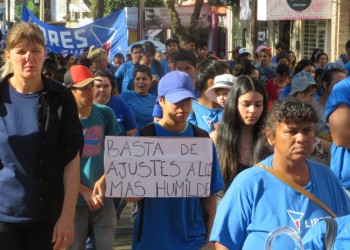 “Hay dos Argentinas, una en la que crece la pobreza y otra en la que crecen los privilegios”