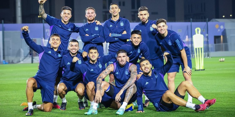 DISTENDIDOS. Confianza sobra en el plantel albiceleste (Foto: NA)