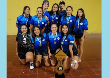 Premiaron a los mejores deportistas de Cerro Azul