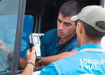 Disponen más de 600 agentes en puntos de control desplegados en todo el país por el Año Nuevo