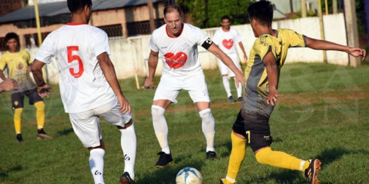 El exárbitro mundialista Néstor Pitana es uno de los referentes de la entidad que cumple 16 años.