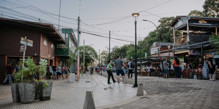 Se inauguró la primera etapa de la renovada “Feirinha” de Puerto Iguazú