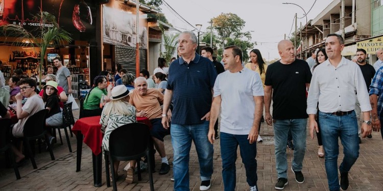 Se inauguró la primera etapa de la renovada “Feirinha” de Puerto Iguazú