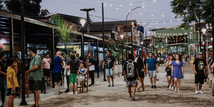 Se inauguró la primera etapa de la renovada “Feirinha” de Puerto Iguazú