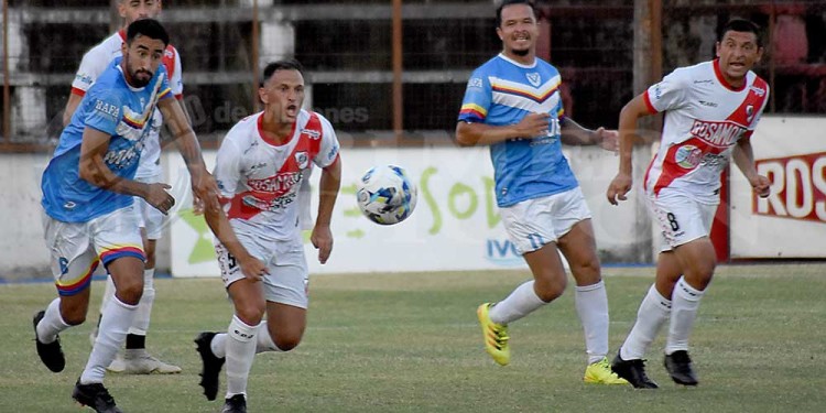 COSTÓ. A La Franja no le salió nada, jugó un paupérrimo partido y deberá cambiar el chip para enfrentar a La Picada.