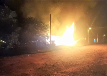 Incendio en el barrio Sol de Misiones: “No lo dudé, me metí y agarré a mis sobrinos”