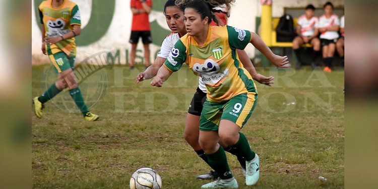 PARA ADELANTE. Las chicas de La Picada buscarán quedarse con el oro frente a la aguerrida formación de El Brete.