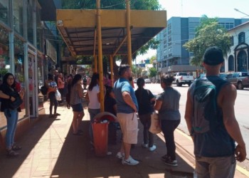 Choferes de ETCE hicieron un paro en reclamo por el pago de sueldos