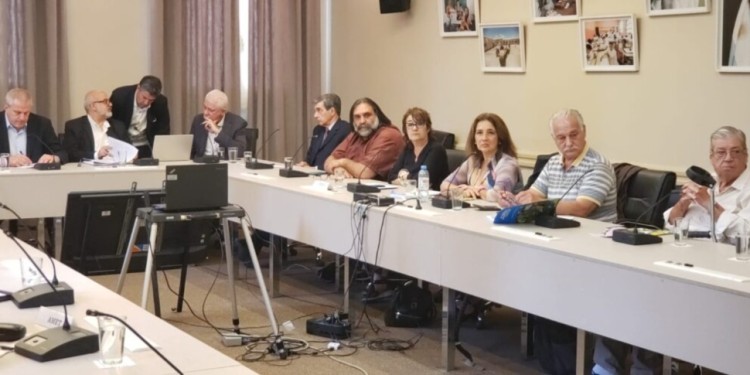 UN ACUERDO. Pautaron un incremento escalonado desde diciembre.