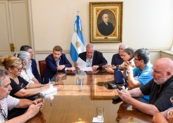 Acuerdan aumento salarial para docentes y no docentes universitarios