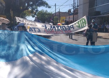 Movilización frente al Ministerio de Salud en Posadas
