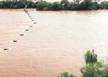 Para mediados de febrero estiman terminar con la recuperación de pasarelas en Cataratas
