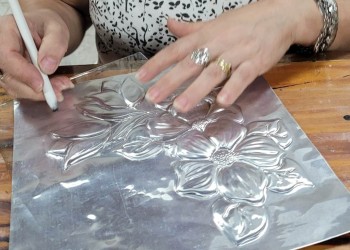 Arte ruso o repujado con Josefina Barrera