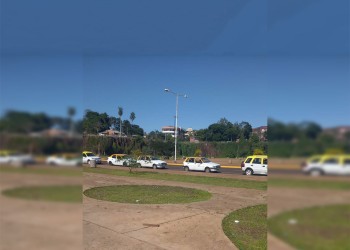 Taxistas se convocaron en La Cascada a la expectativa de lo que pase en el HCD