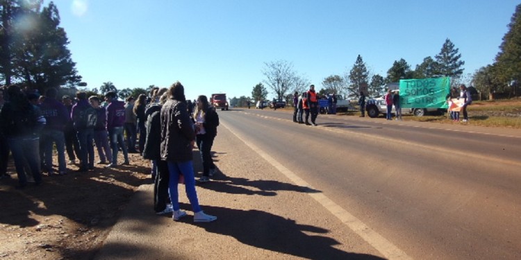 MANIFESTACIONES. Estudiantes, padres y docentes se manifestaron muchas veces en 2016 tras la muerte de Radke.