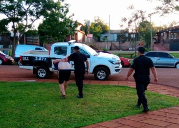 Detienen a violento que golpeó al padre y acuchilló cuatro veces a mujer policía