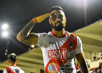 Rodrigo Lechner también se despidió de Guaraní tras la eliminación