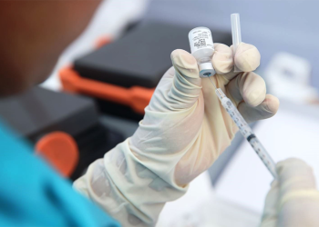 El Gobierno anunció la incorporación de vacunas bivalentes contra el COVID-19