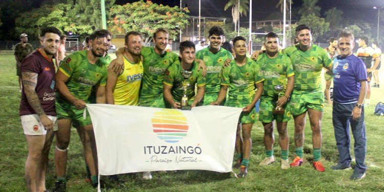 DUEÑO DEL ORO. Carayá de Eldorado se quedó con el premio mayor en el seven disputado en Ituzaingó.