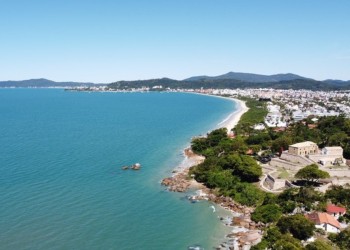 En Florianópolis hablan de un brote “sin precedentes”