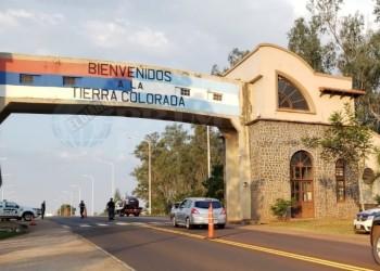 Juntan firmas para restituir el mensaje de bienvenida en El Arco