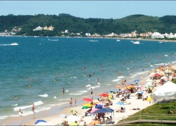 Epidemia de diarrea en Florianópolis: recomiendan aislarse si al regreso uno presenta síntomas