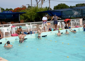 Natación: misioneros se preparan para una exigente temporada