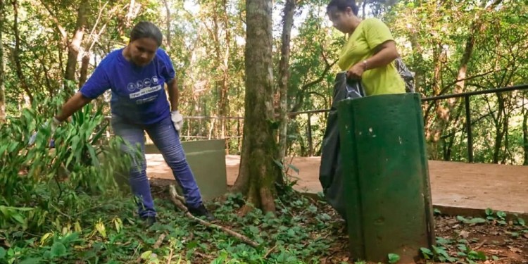 Realizaron una jornada de plogging en el Salto Küppers