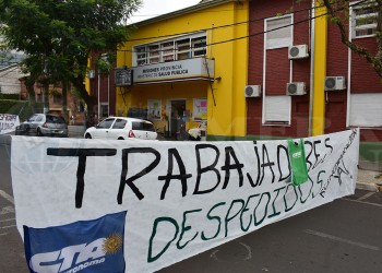 Protesta y acampe frente al Ministerio de Salud Pública