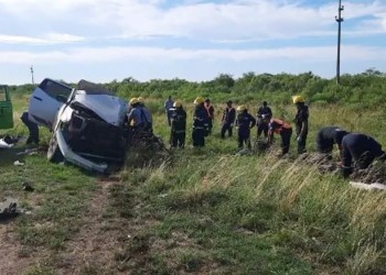 Choque fatal entre una camioneta y un colectivo en Corrientes