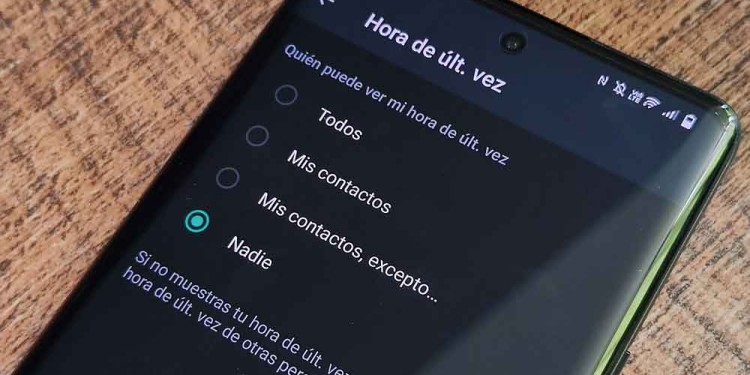 Cómo activar un estado "secreto" en WhatsApp