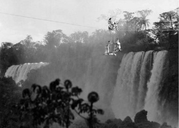 Increíbles acrobacias sobre las Cataratas del Iguazú, una historia muy poco conocida