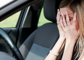 Amaxofobia: cuando el miedo a conducir paraliza