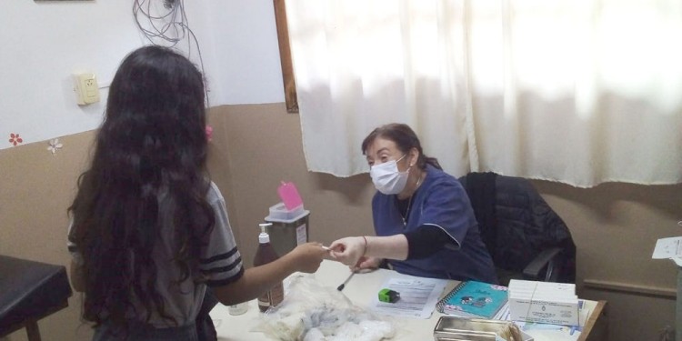 ASESORAMIENTO. También se brindará consejería a adolescentes sobre métodos anticonceptivos en general.