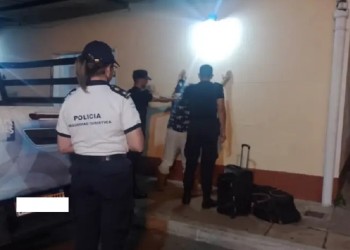 Los atraparon cuando intentaban “manguear” a turistas en el camping de Ituzaingó