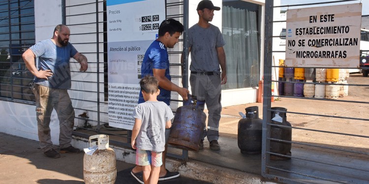 INDISPENSABLE. Los consumidores reconocen que pese a los aumentos de precio, el gas es una necesidad de las familias.