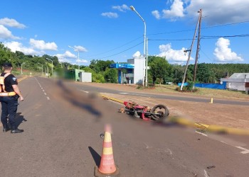 Falleció un motociclista tras un choque con un camión sobre la ruta costera