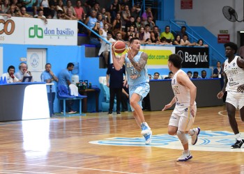 El Celeste sale a cazar cuervos