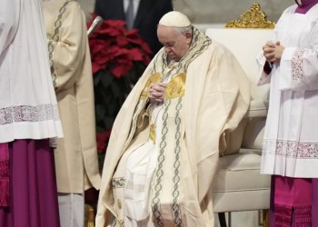 Francisco recordó al “amado papa emérito Benedicto XVI” mientras el Vaticano prepara el funeral