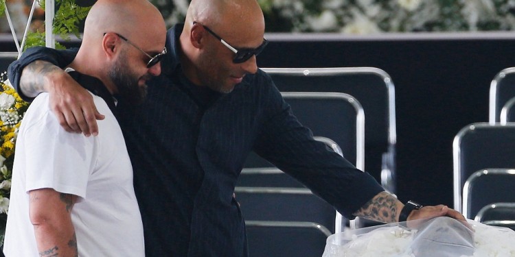 Una multitud despide a Pelé en el estadio del Santos