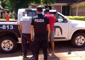Detienen a hermanos que estaban “a las piñas” en la casa de su madre